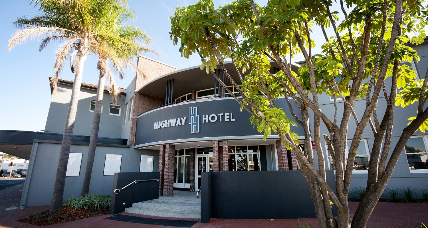 Dan Murphy’s Highway Hotel